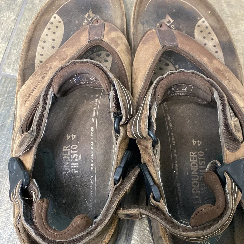 Mephisto allrounder brown leather sandals size 10.Eur44